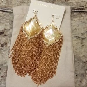 ❌SOLD❌ Kendra Scott